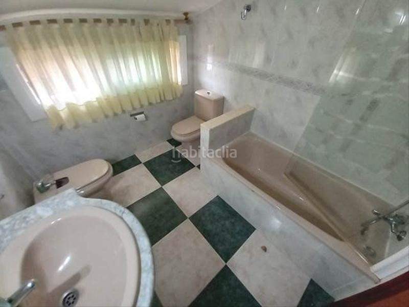 Foto c76e90d0-ff91-40c5-9d3c-b86de21d5658. Casa amb calefacció aparcament a Martinica - Ateneu Cerdanyola del Vallès