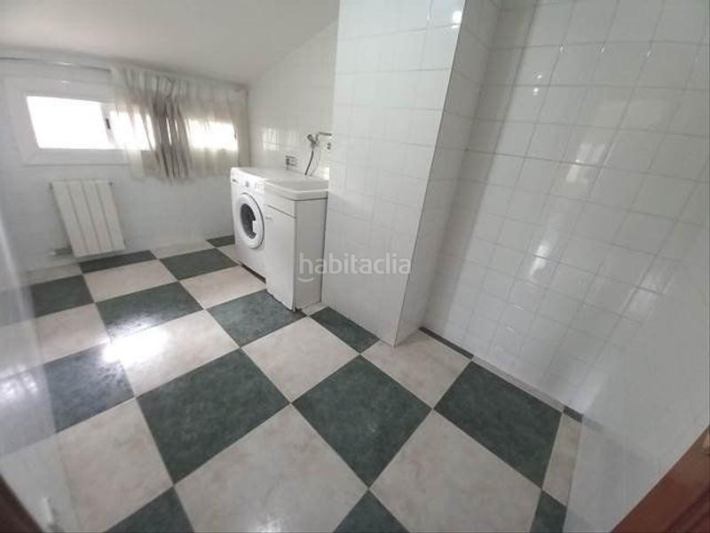 Foto d94a8372-8263-430c-b1f2-36fa776ca606. Casa amb calefacció aparcament a Martinica - Ateneu Cerdanyola del Vallès