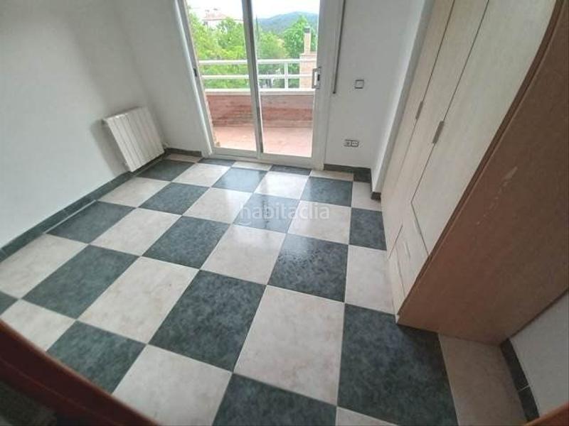 Foto f79e361e-ebe3-4665-9d90-6d86dc9baf3e. Casa amb calefacció aparcament a Martinica - Ateneu Cerdanyola del Vallès