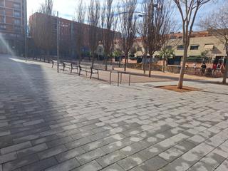 Lloguer Aparcament cotxe a Can Llong. Plazas de parking en alquiler en can llong