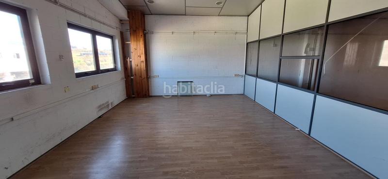 Foto 70fafb43-98aa-4cb2-8951-8537629afbb5. Lloguer nau industrial a Poble - Casc Antic Castellar del Vallès
