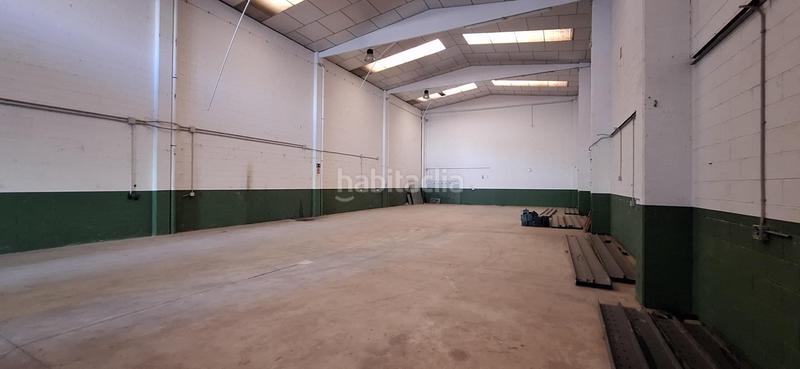 Foto 31ad0f45-18d1-4f51-8065-da46f44d288f. Miete fabrikhalle in Poble - Casc Antic Castellar del Vallès