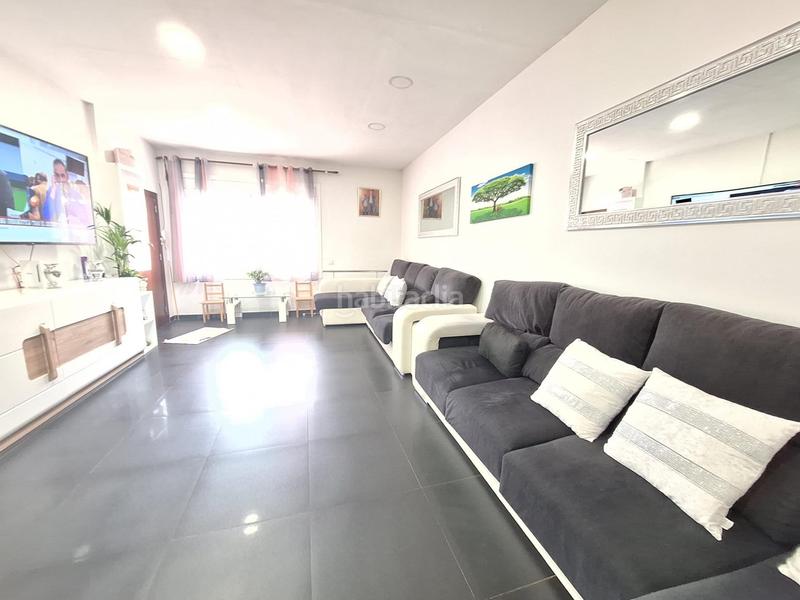 Foto fdef4508-3580-45c7-ac07-6410cc925dd4. Planta baja  en Creu Alta junto parc tauli en Sabadell