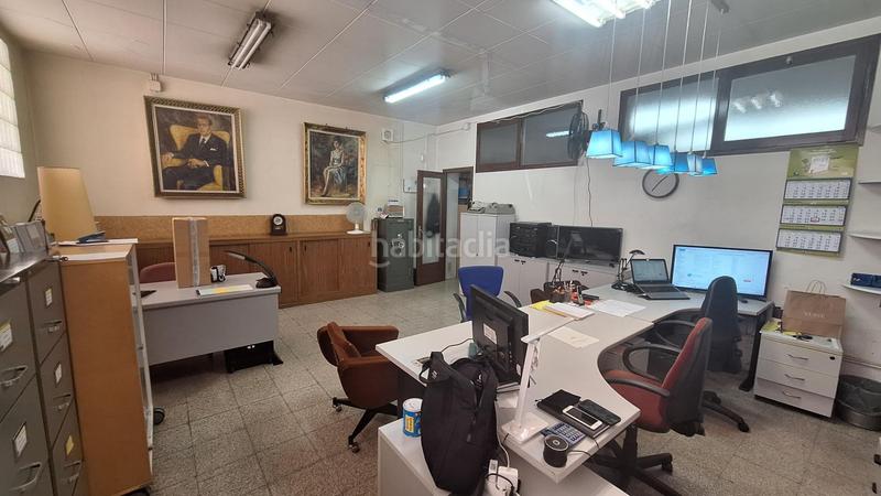 Foto e08b6c0b-66d3-472a-a5cd-3351fd7f0ce3. Local comercial local doble en zona de sol i padris en Sabadell
