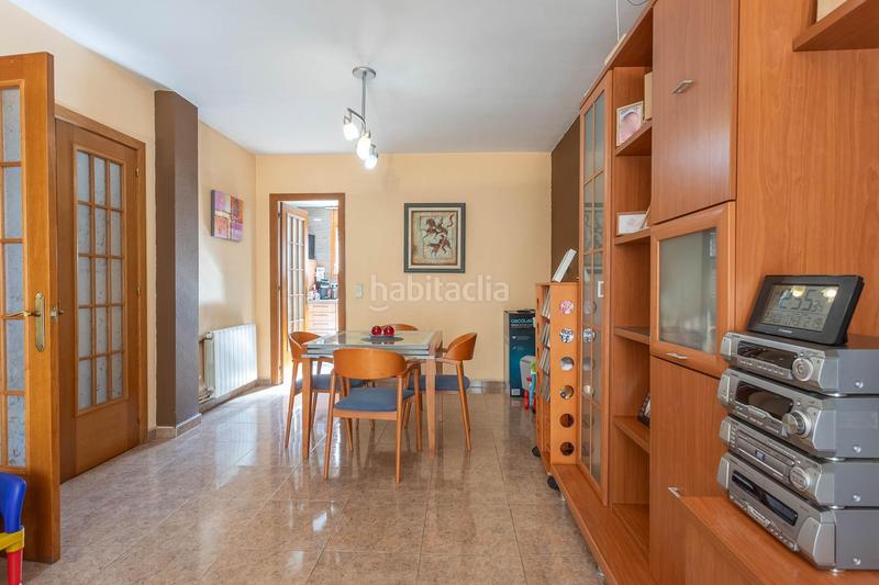 Foto 1ee6ae46-31b5-496a-9fff-5bb814555104. Casa adossada amb calefacció aparcament a Sentmenat