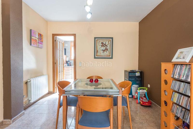 Foto 65ef354e-f714-4fcc-ae3e-1bb96d0adb28. Casa adossada amb calefacció aparcament a Sentmenat