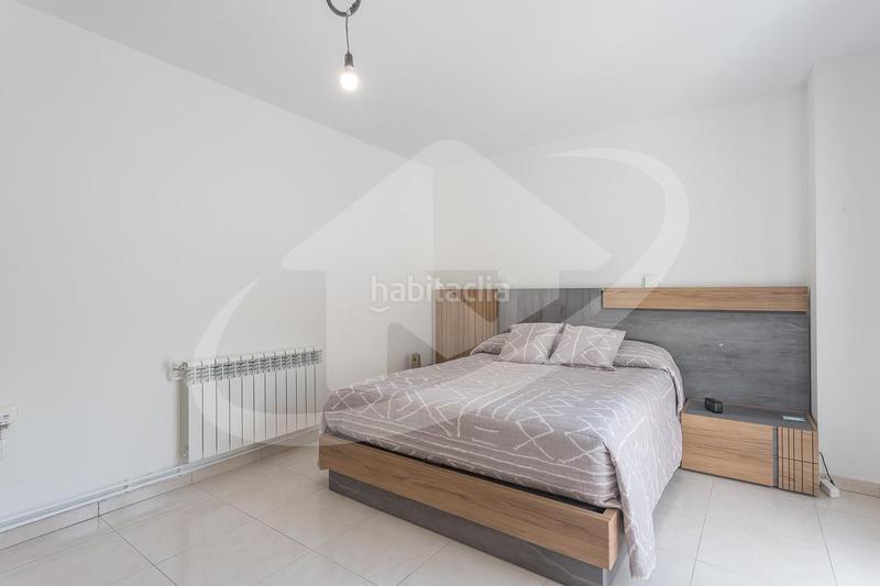 Foto 6e4a4179-ba5d-41f6-96b3-e203de7924bf. Casa adossada amb calefacció aparcament a Sentmenat