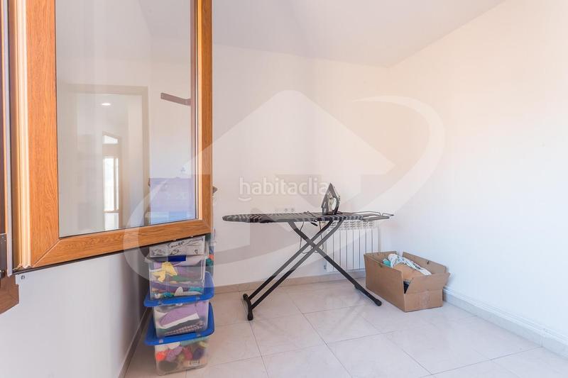 Foto 71d7bcd5-dd91-4458-b042-c5ca231b069c. Casa adossada amb calefacció aparcament a Sentmenat