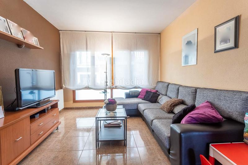 Foto 990fec79-111c-4398-9b81-b93f8b528f84. Casa adossada amb calefacció aparcament a Sentmenat