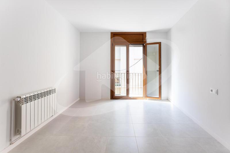 Foto a76fbad3-2131-42fa-8ff5-68f7f87ae571. Casa adossada amb calefacció aparcament a Sentmenat