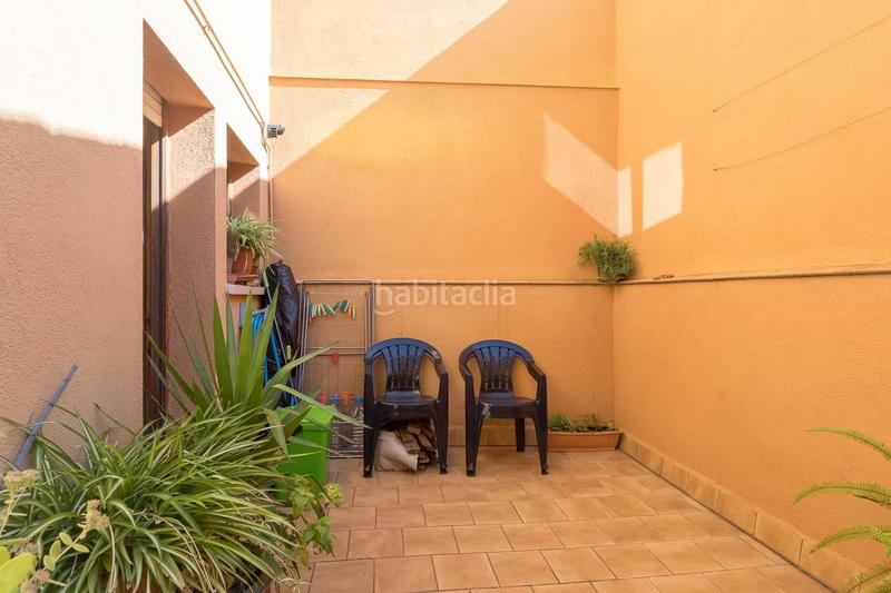 Foto a9cb73fe-6b27-43de-98de-1c060c17f873. Casa adossada amb calefacció aparcament a Sentmenat