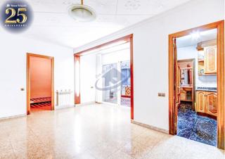 Casa a Creu de Barberà. Casa bis exterior y con terraza