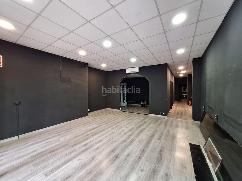 Foto 04fd345d-3a98-43fe-ad2d-092d372f606c. Local comercial novafinques pone a la venta este local en Sabadell