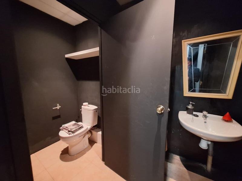Foto d245a11c-197f-4f82-8da0-a826da34f53c. Local comercial novafinques pone a la venta este local en Sabadell