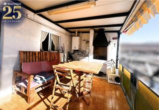 Attique à Barri Antic. Ático exterior reformado con terraza