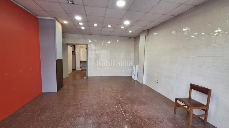 Foto 60a57b33-e2b2-4975-ba93-65569bba9bb6. Local comercial en alguersuari i pascual d' 71 un local para tu negocio en Sabadell