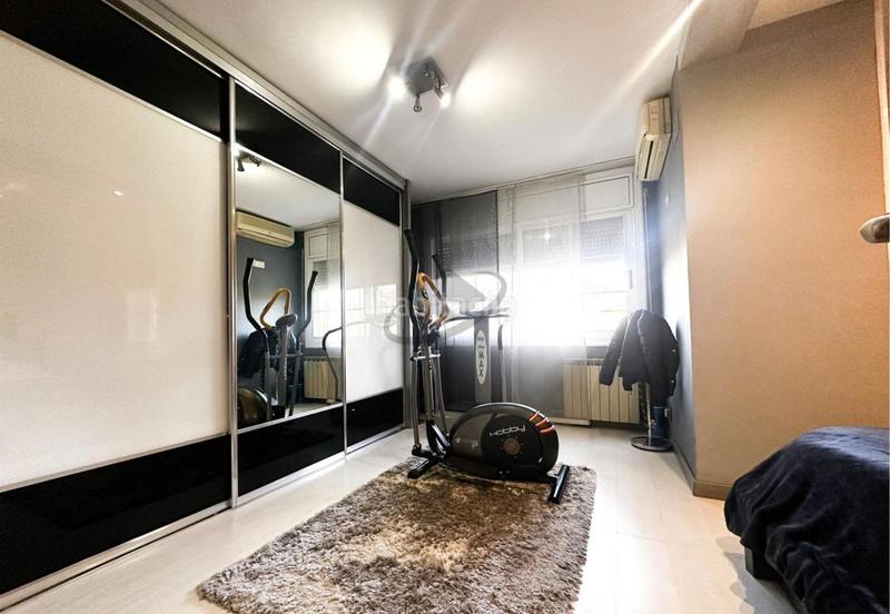 Foto 071ce4b1-54a2-4593-85cc-07c444f5a7a0. Casa amb calefacció aparcament piscina a Can Serra Barberà del Vallès