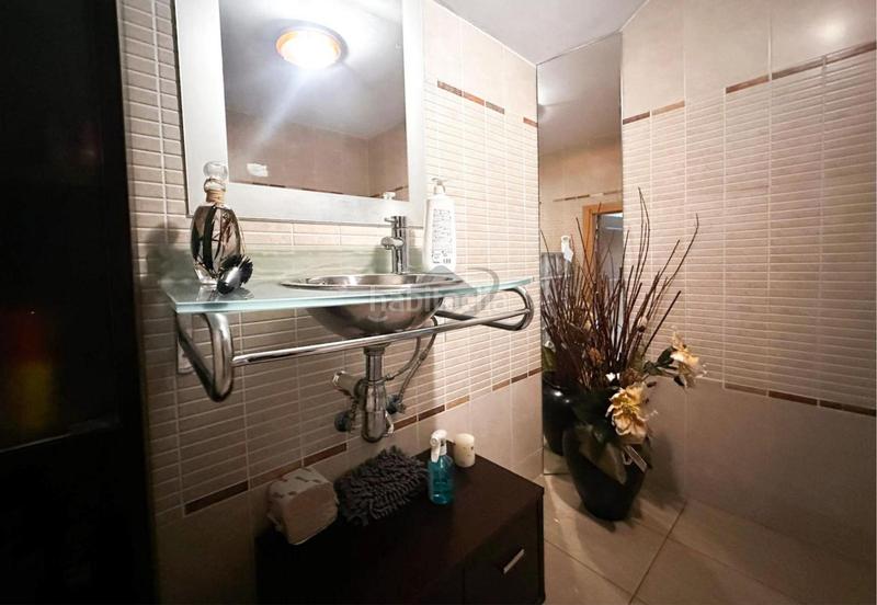 Foto 280e1c84-c1d8-45cf-805a-df99c4f7f651. Casa amb calefacció aparcament piscina a Can Serra Barberà del Vallès