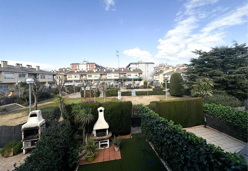 Foto 956a748b-824d-46f4-ab97-e7059171267e. Casa amb calefacció aparcament piscina a Can Serra Barberà del Vallès