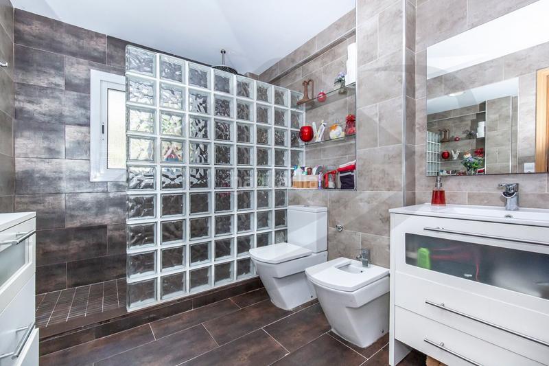 Foto 1dbce724-6150-4d35-842f-0c548a9e26f2. Masía casa a 4 vientos con piscina en Airesol Castellar del Vallès