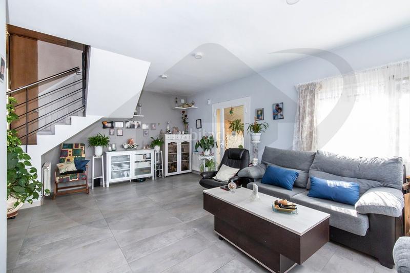 Foto 55dd1384-be60-498d-aac2-dac719a926fe. Masía casa a 4 vientos con piscina en Airesol Castellar del Vallès