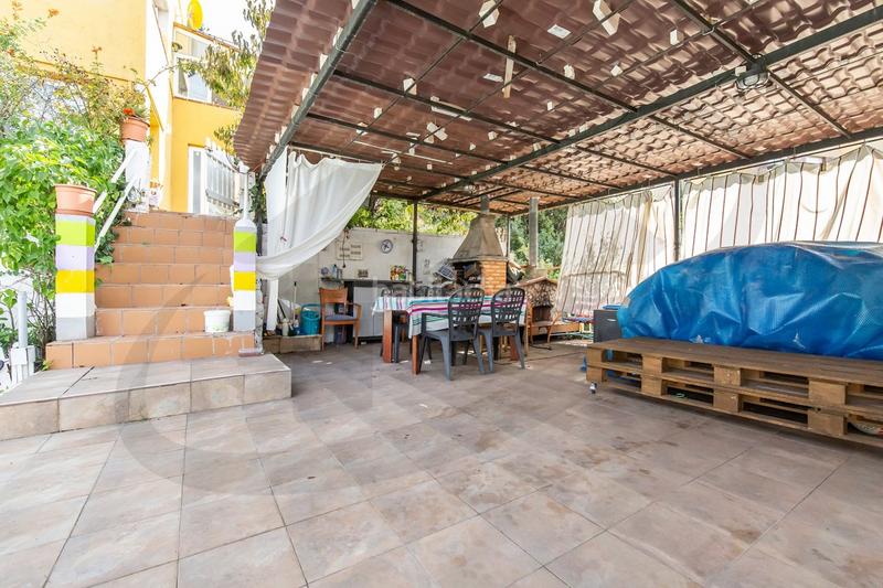 Foto 8757930e-c4d7-4372-8c89-0b20211e234d. Masía casa a 4 vientos con piscina en Airesol Castellar del Vallès