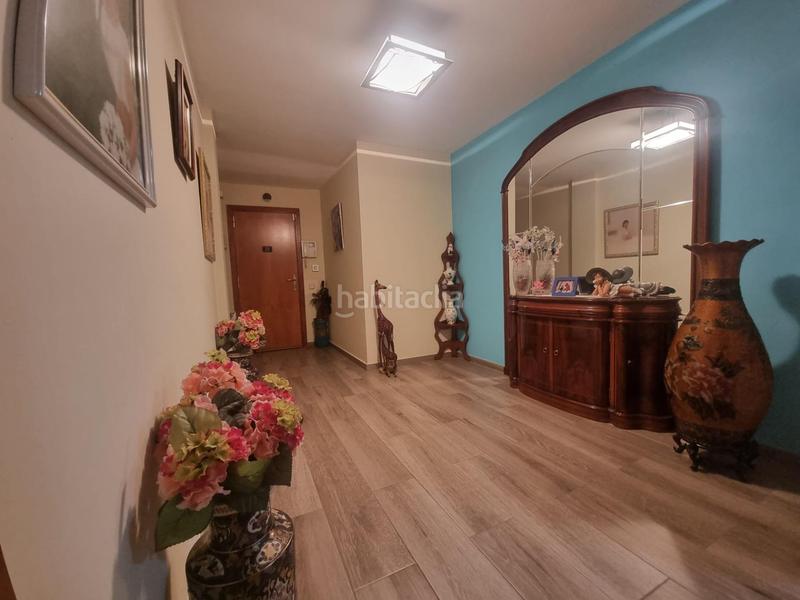 Foto fa1fa7cf-6368-4bd5-b375-da1d5646f0af. Piano terra con parcheggio in Poble - Casc Antic Castellar del Vallès