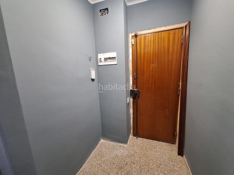 Foto 0a320e2f-75a0-44c2-b0c0-e18b665341a2. Piso propiedad que cuenta con ascensor y área comunitaria. en Sabadell