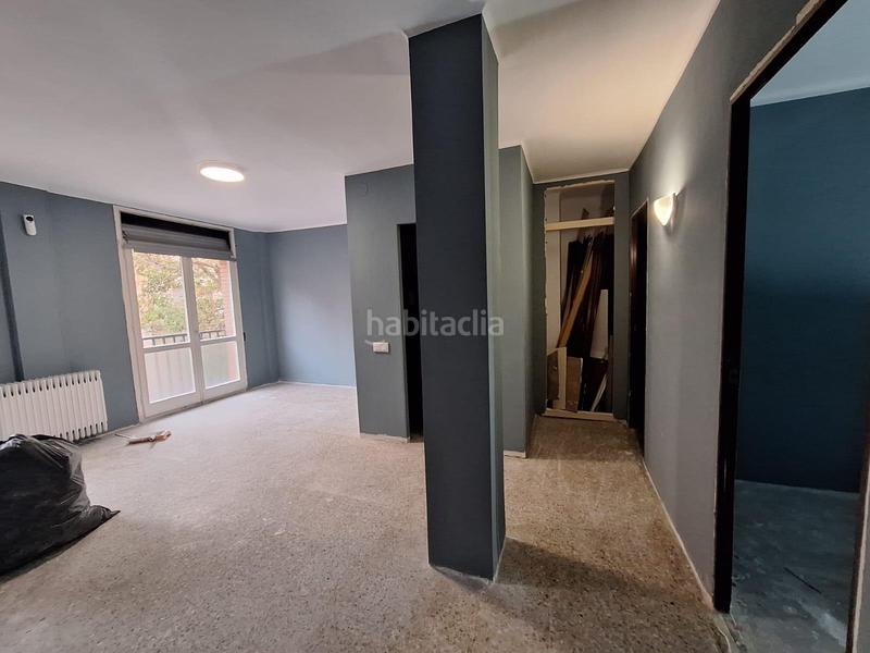Foto 91a9e4cb-dba6-4dc1-bd23-538474834238. Piso propiedad que cuenta con ascensor y área comunitaria. en Sabadell