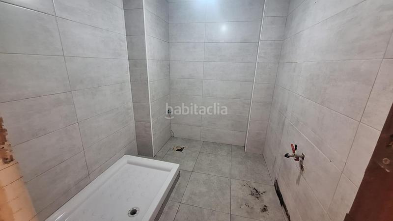 Foto be7c54fd-7d7e-44b2-8d63-1178360957dc. Piso propiedad que cuenta con ascensor y área comunitaria. en Sabadell