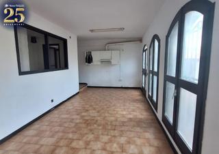 Casa adossada a Sant Llorenç Savall. Casa con garaje y 4 habitaciones
