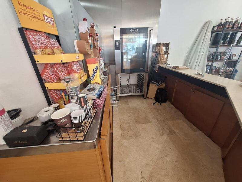 Foto 3aa63e1d-e73c-41e3-84cc-3397a2dba07d. Traspàs local comercial a Espai Tolra - Els Pedrissos - Can Carner Castellar del Vallès