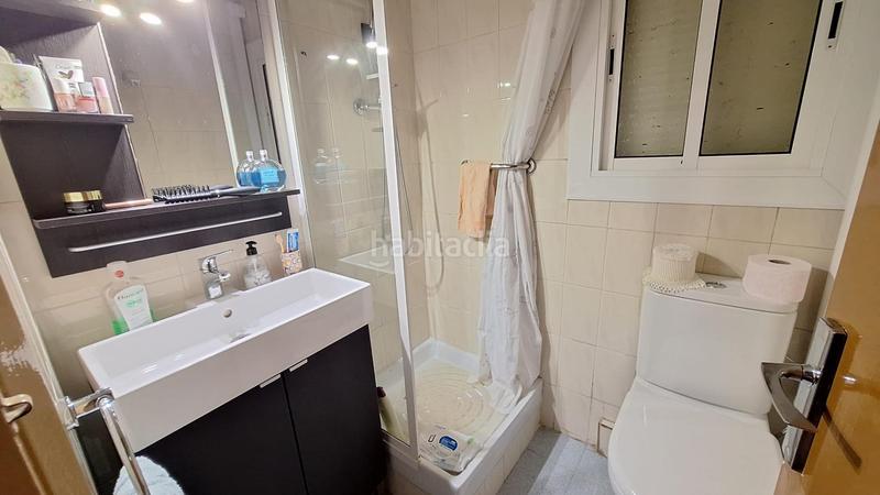 Foto 4d638d5e-dadf-4558-9d3e-dc33f0e31b30. Piso gran piso de 4 dormitorios junto la plaza de la creu de barbera. en Sabadell