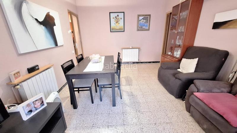Foto 5ea8f219-a980-4581-917d-14a3105f0051. Piso gran piso de 4 dormitorios junto la plaza de la creu de barbera. en Sabadell