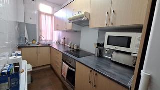 Appartement  Lope de vega de. Gran piso de 4 dormitorios junto la plaza de la creu de barbera.