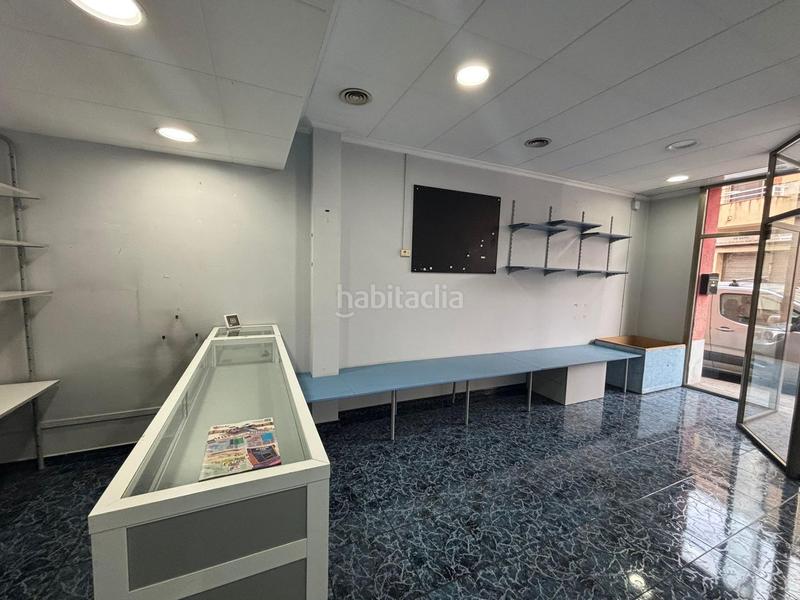 Foto fd08e03f-7fc5-4aef-a611-c7d845ff7f06. Alquiler local comercial  junto a av. matadepera en Sabadell