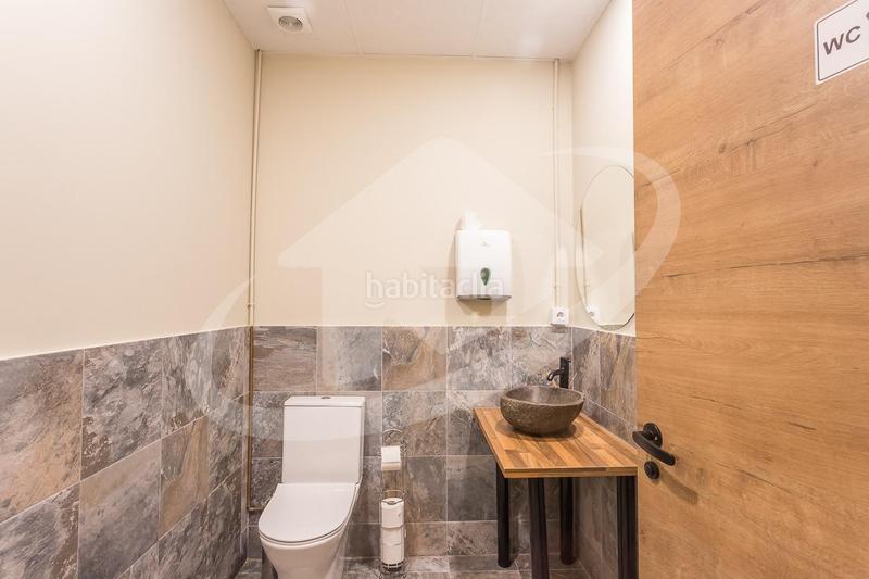 Foto ae27be61-b69a-4f38-8169-bf57ba1739da. Traspaso local comercial traspaso barcafetería en eix macià en Sabadell