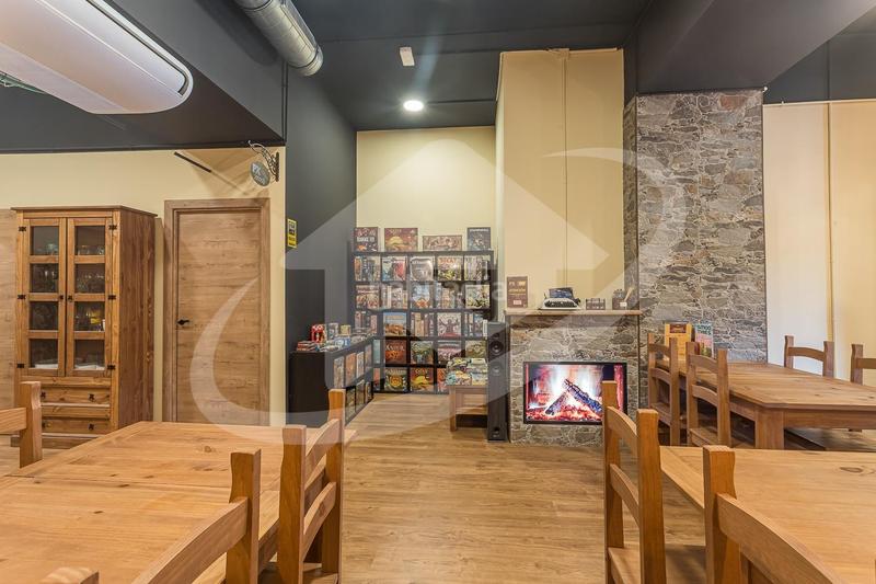 Foto ce83e0ea-2e19-4cf5-9ae9-4eff155fcade. Traspaso local comercial traspaso barcafetería en eix macià en Sabadell