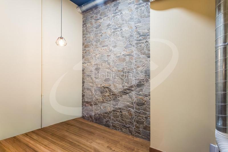 Foto ec3c98a1-eb62-430c-95b3-7ad642ba6015. Traspaso local comercial traspaso barcafetería en eix macià en Sabadell