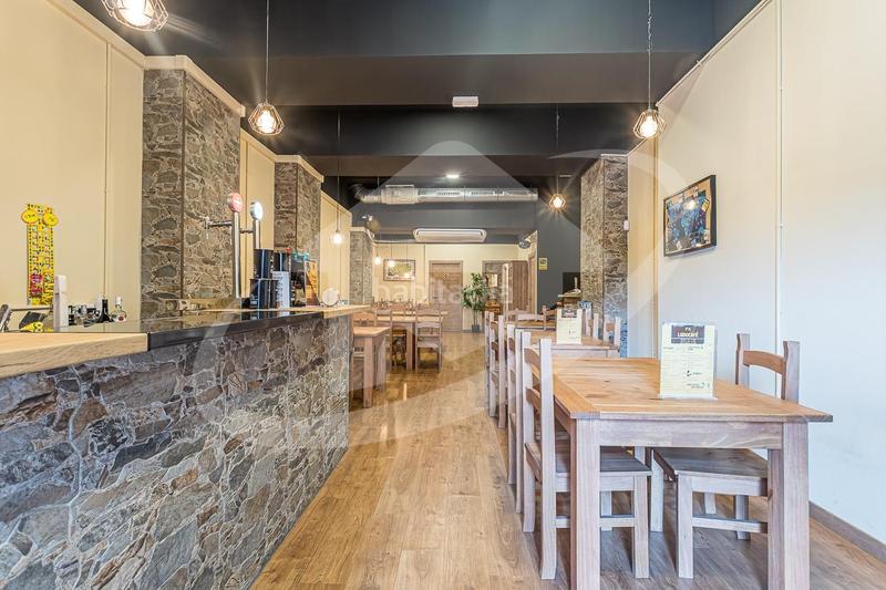 Foto 492dc008-ed0b-4bd9-a597-c20de01af37c. Affitto locale commerciale in Creu Alta Sabadell