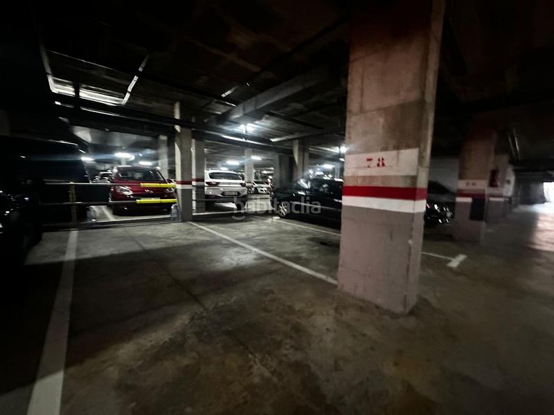 Foto de0b18d9-6fc7-4984-9df1-f47205f29c67. Parking voiture dans Centre-Eixample-Can Llobet Barberà del Vallès