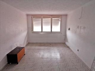 Piso en Torre-romeu. Piso alto y luminoso de 3 hab