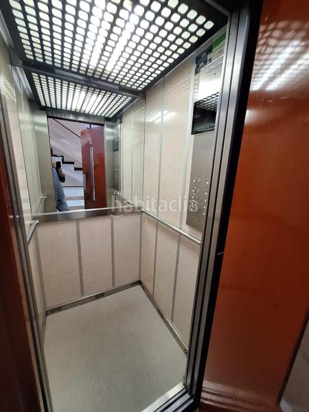 Foto daeb8b57-7f75-49e2-8f0a-2979fc3cc49a. Appartamento in Creu de Barberà Sabadell