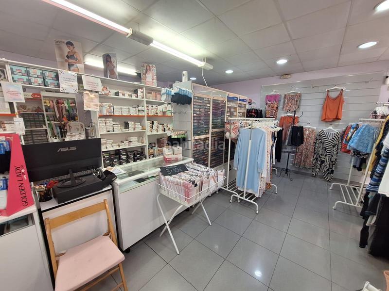 Foto 2a75c700-03ee-48fa-8f73-912b77586eb7. Traspaso local comercial traspaso de merceria en pleno centro en Castellar del Vallès