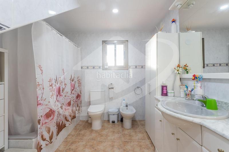 Foto 14d60fd6-db6a-45ea-8628-b7daf6262065. Casa con riscaldamento piscina in Airesol Castellar del Vallès