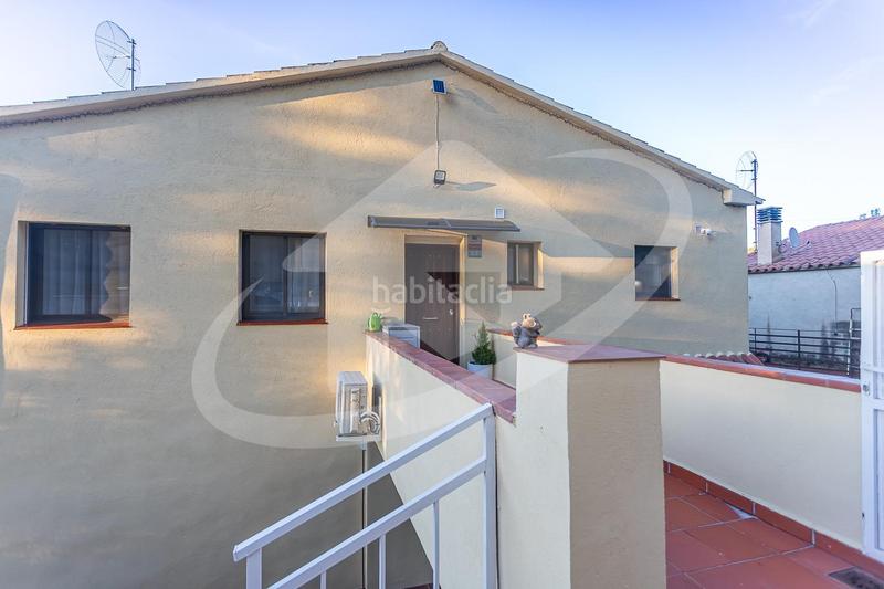 Foto 18cb9bc5-fcc6-4a88-9e22-e0e1d3fdc4e0. Casa con riscaldamento piscina in Airesol Castellar del Vallès