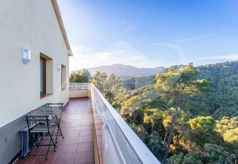 Foto 1f459e36-1f22-4045-8296-2506dfa55e2f. Casa con riscaldamento piscina in Airesol Castellar del Vallès