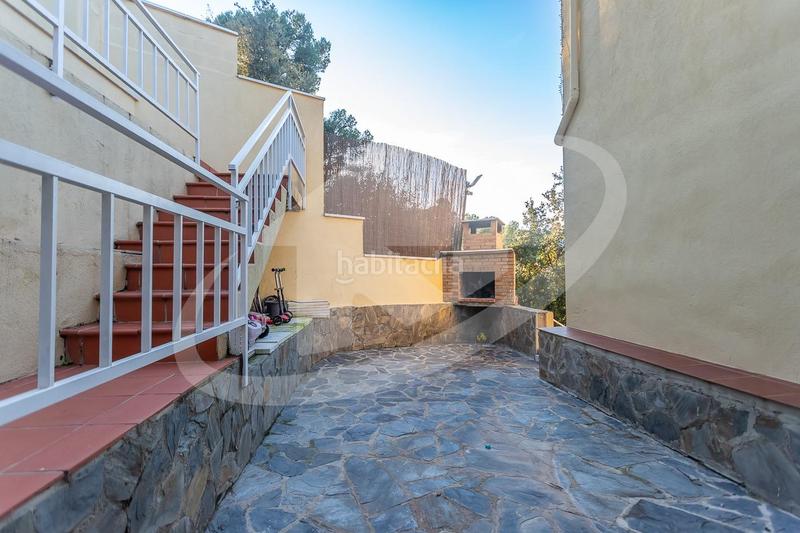 Foto 3184b875-7803-45ae-b04b-7cfcddcf5489. Casa con riscaldamento piscina in Airesol Castellar del Vallès