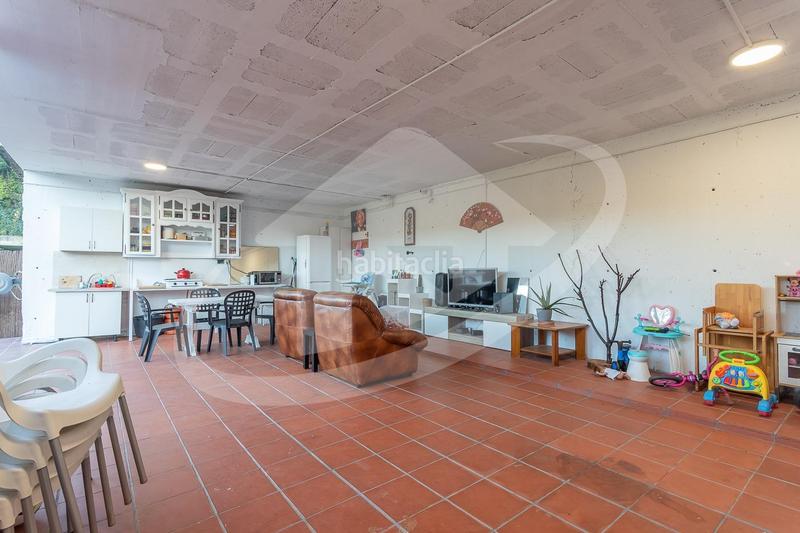 Foto 74ae21fd-efe0-4fb2-8217-4025aaa30368. Casa con riscaldamento piscina in Airesol Castellar del Vallès