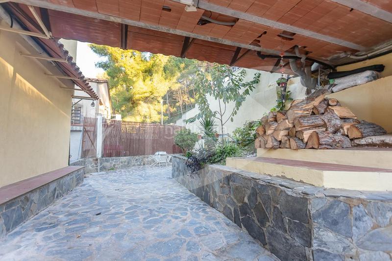 Foto 896a9f50-92eb-44eb-9d5f-154814d6879f. Casa con riscaldamento piscina in Airesol Castellar del Vallès